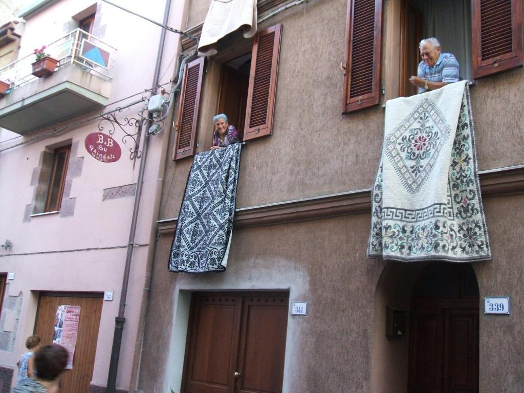 Su Cantaru Guesthouse 빌라노바 몬텔레오네 객실 사진